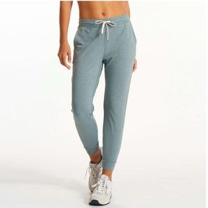 Vuori Joggers Heather Green